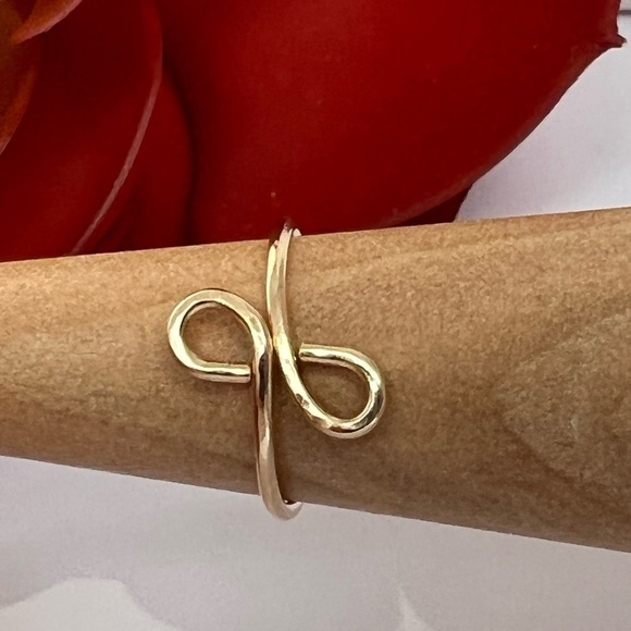 14K Gold Filled Toe Ring Adjustable - Picture 1 of 13